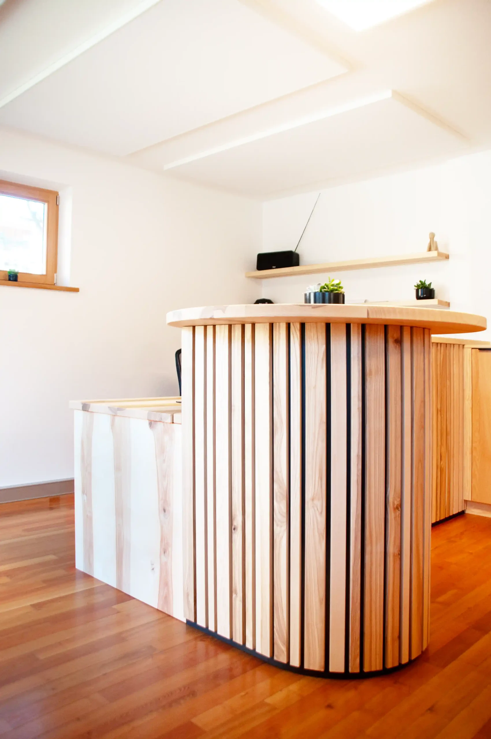 Vollholz-Büros für Untergeschoß