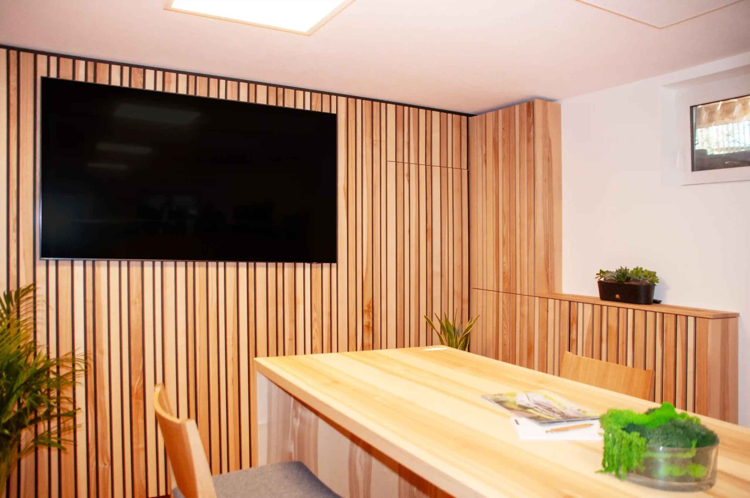 Vollholz-Büros für Untergeschoß